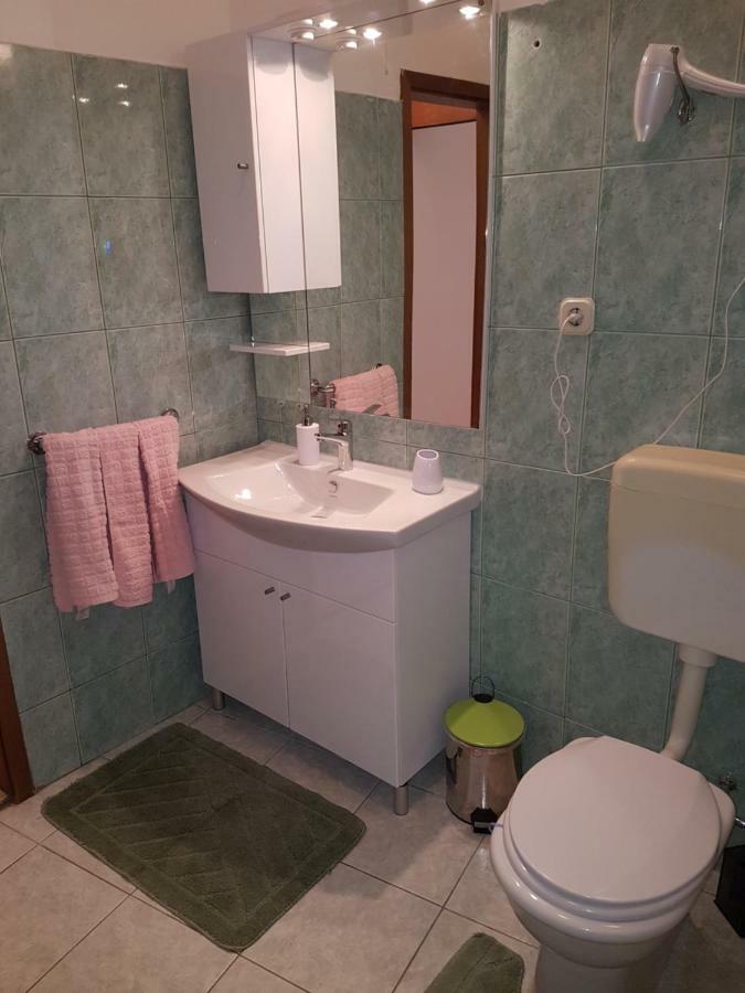 Apartment Lju On The Beach Split Exterior photo